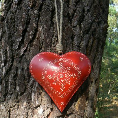 Coeur métal rouge à suspendre